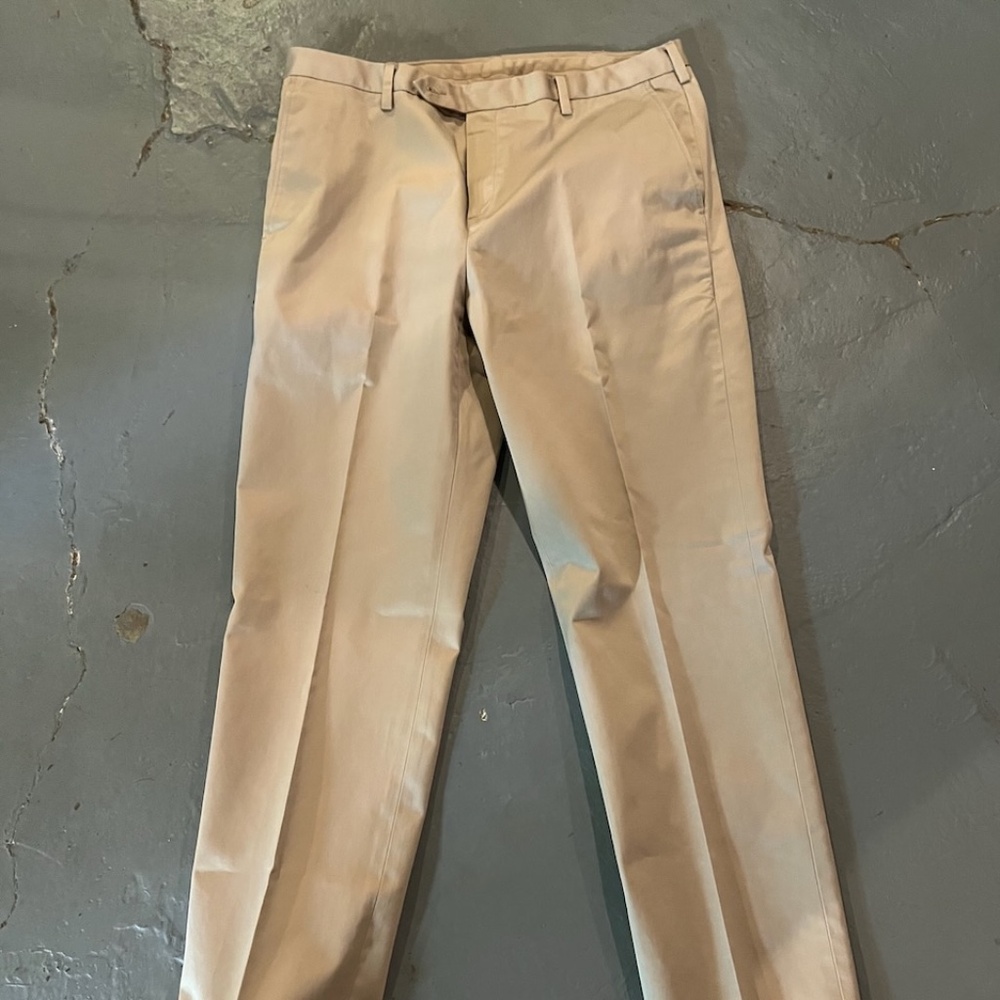 Jos A Bank Traveler Khakis